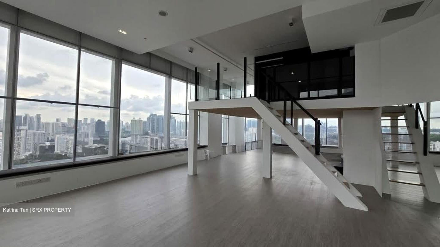 The Central (D1), Office #537926471